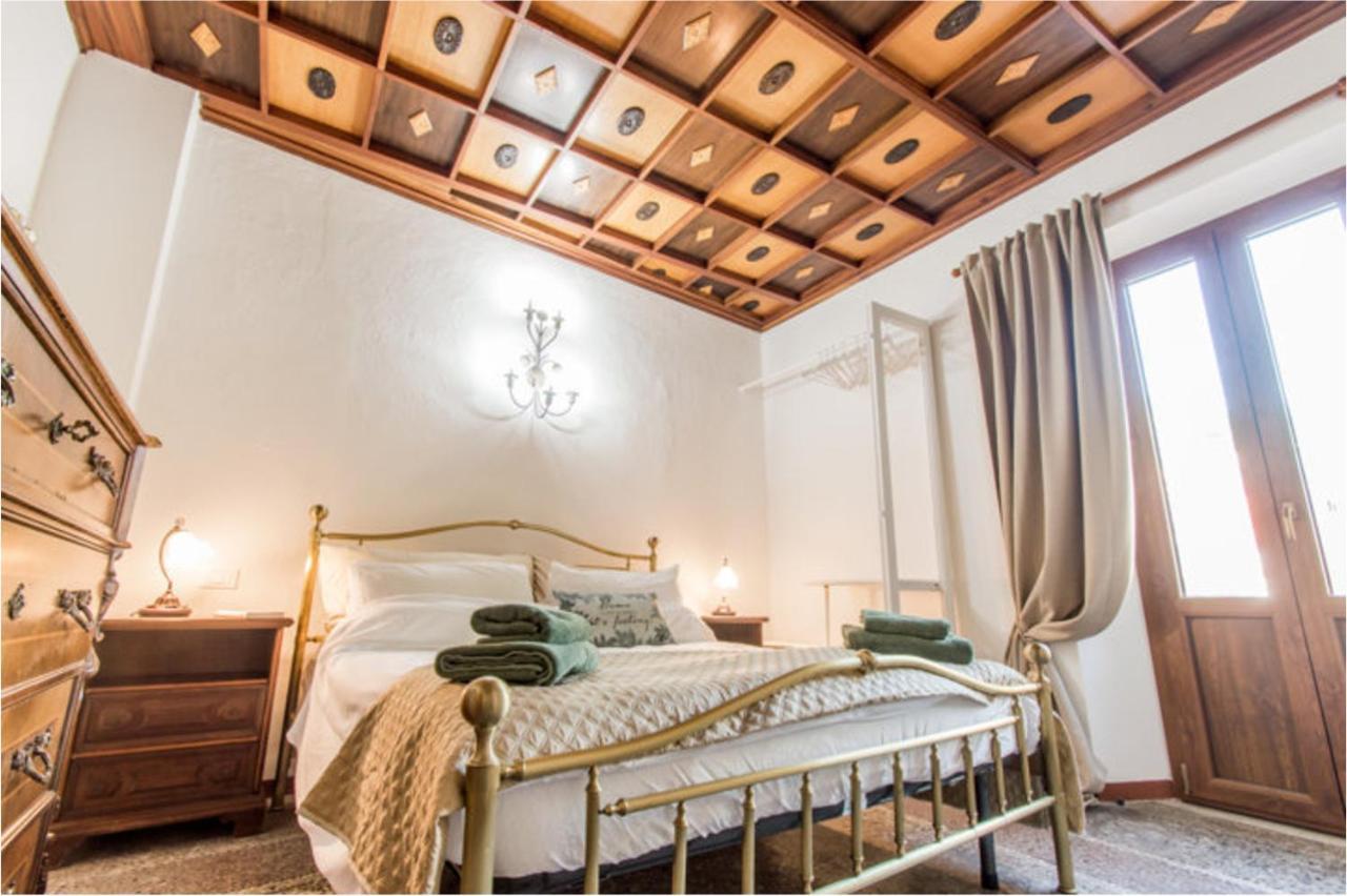 Monti Guesthouse Monti di Licciana Nardi Luaran gambar