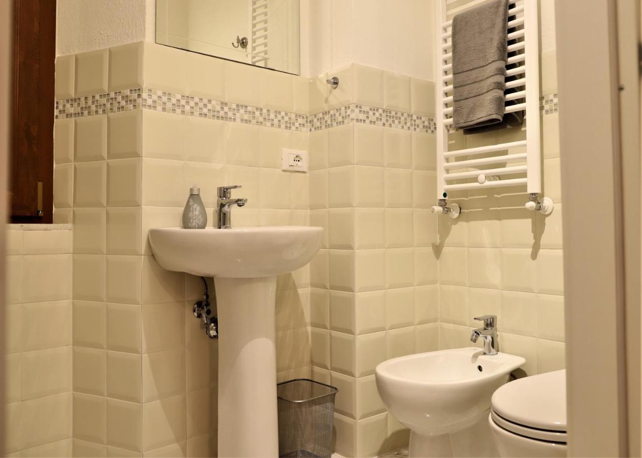 Monti Guesthouse Monti di Licciana Nardi Bilik gambar